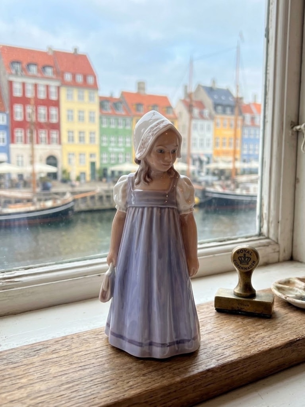 DAHL JENSEN COPENHAGEN DENMARK GIRL HANNE #1219 FIGURINE 8.25"